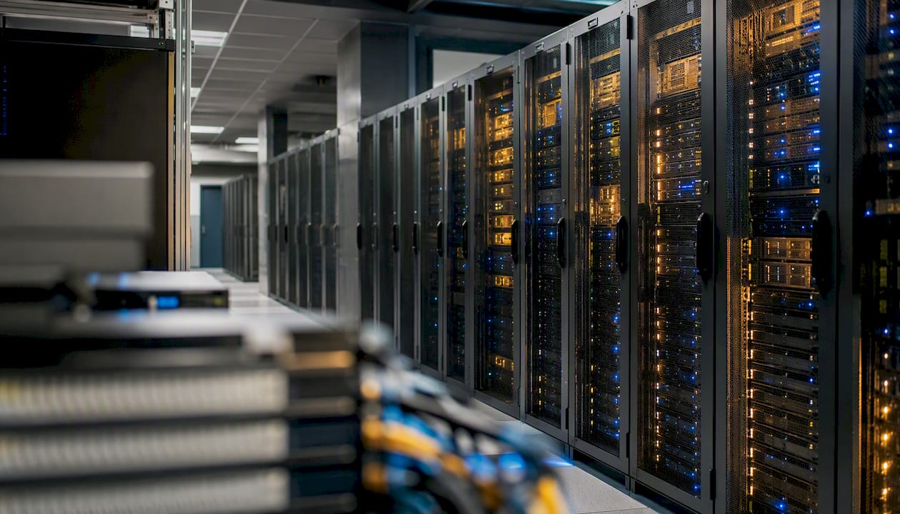 Plongée au cœur d’un datacenter : aperçu des équipements réseau